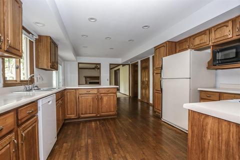 943 Surrey Way, Cincinnati, OH 45245 photo 15