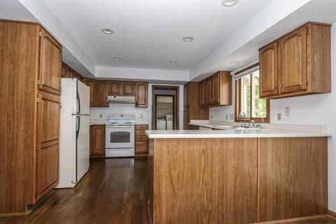 943 Surrey Way, Cincinnati, OH 45245 photo 14