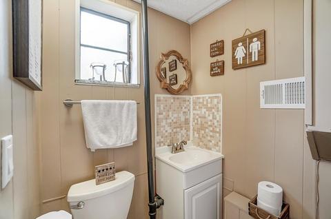 3395 Harry Lee Ln, Cincinnati, OH 45239 photo 21