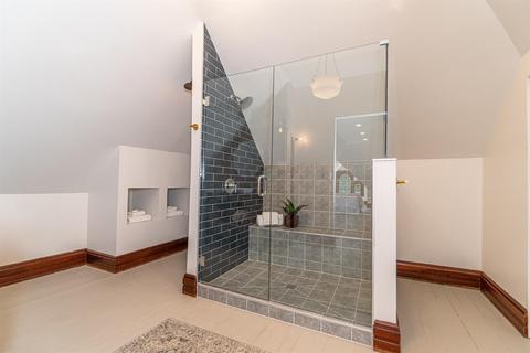 1033 Beech Ave, Cincinnati, OH 45205 photo 40