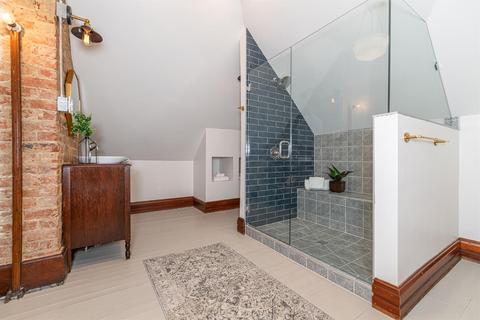 1033 Beech Ave, Cincinnati, OH 45205 photo 38
