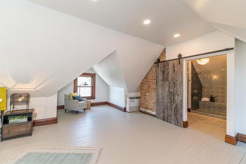 1033 Beech Ave, Cincinnati, OH 45205 photo 35