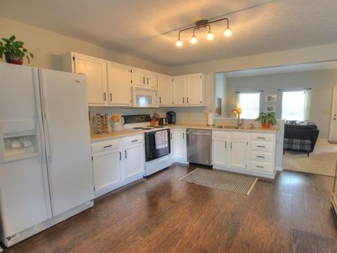 1523 Stableview Cir, Hamilton Township, OH 45039 photo 16