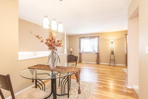 902 Holyoke Dr, Forest Park, OH 45240 photo 6