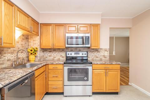 902 Holyoke Dr, Forest Park, OH 45240 photo 9