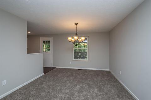 12088 Hazelhurst Ln, Cincinnati, OH 45240 photo 9