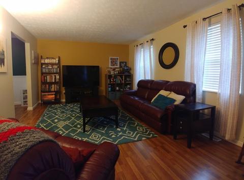 1738 Fallbrook Ln, Cincinnati, OH 45240 photo 4