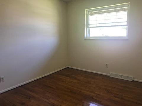 2495 Garrison Dr, Cincinnati, OH 45231 photo 7