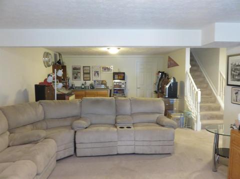 3368 Emerald Ridge Dr, Cincinnati, OH 45211 photo 11