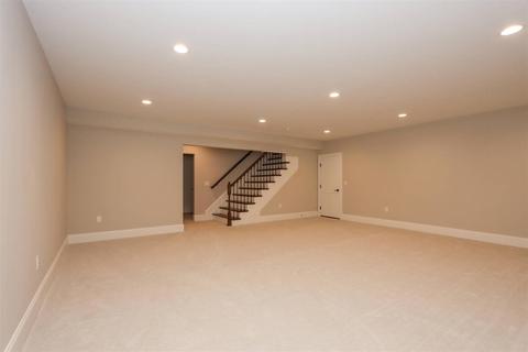 9527 Cooper Ln, Blue Ash, OH 45242 photo 31