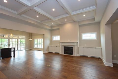 9527 Cooper Ln, Blue Ash, OH 45242 photo 11