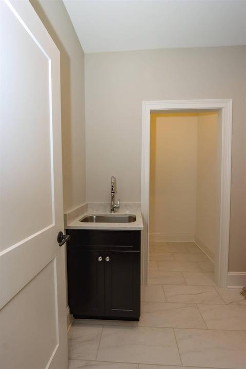 9527 Cooper Ln, Blue Ash, OH 45242 photo 36