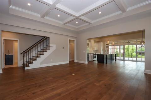 9527 Cooper Ln, Blue Ash, OH 45242 photo 12