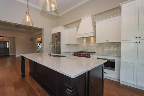 9527 Cooper Ln, Blue Ash, OH 45242 photo 16
