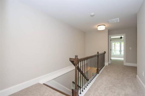 9527 Cooper Ln, Blue Ash, OH 45242 photo 41