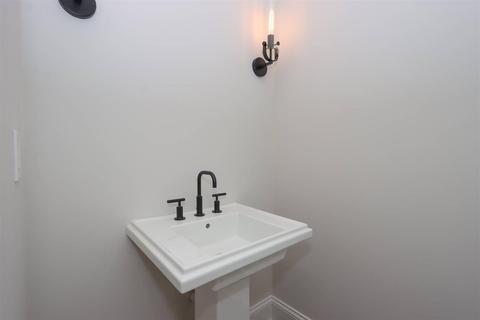 9527 Cooper Ln, Blue Ash, OH 45242 photo 33