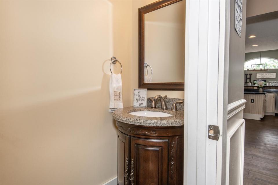  5974 Tyler Point Dr, Hamilton, OH 45011 photo 18