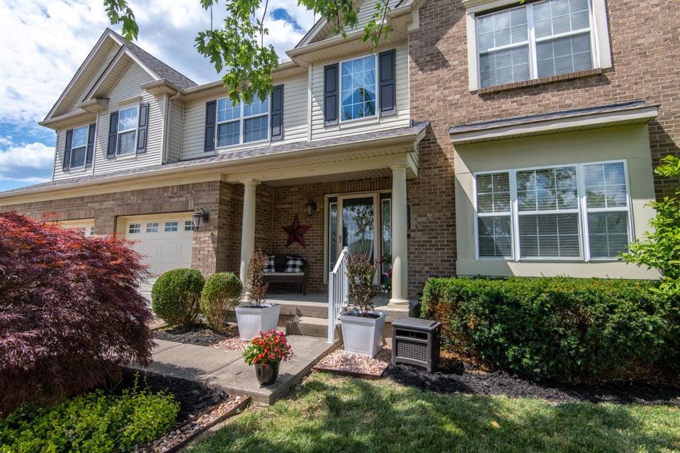 5974 Tyler Point Dr, Hamilton, OH 45011 photo 2