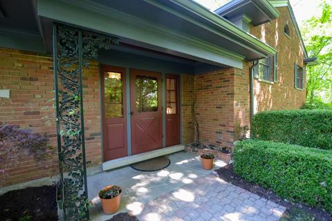 2623 Beechmar Dr, Cincinnati, OH 45230 photo 3