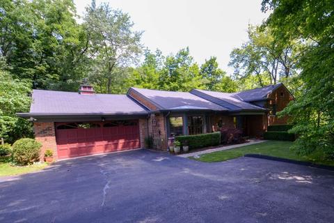 2623 Beechmar Dr, Cincinnati, OH 45230 photo 1