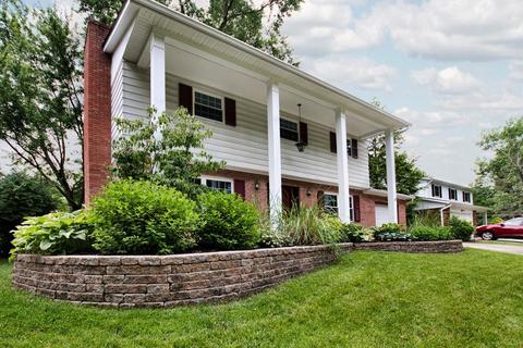 8367 Summitridge Dr, Cincinnati, OH 45255 photo 1