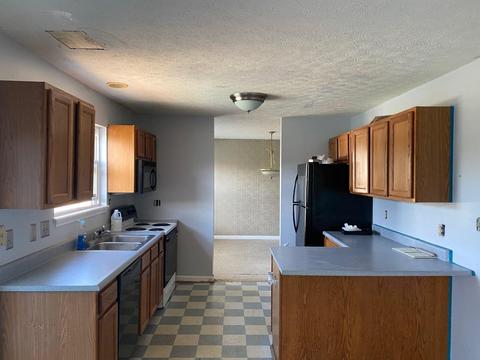 348 Deerfield Dr, Harrison, OH 45030 photo 4