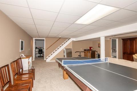 10046 Wimbledon Ct, Montgomery, OH 45242 photo 37