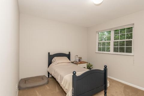 10046 Wimbledon Ct, Montgomery, OH 45242 photo 32