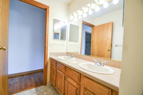 9799 Troon Ct, Blue Ash, OH 45241 photo 10