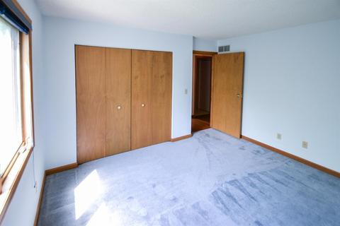 9799 Troon Ct, Blue Ash, OH 45241 photo 18