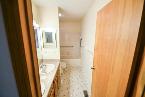 9799 Troon Ct, Blue Ash, OH 45241 photo 8