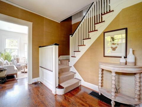37 Arcadia Pl, Cincinnati, OH 45208 photo 2