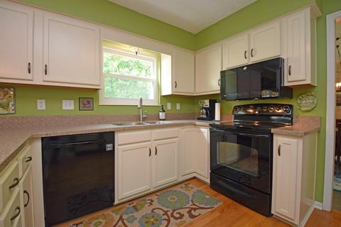 874 Gorham Dr, Cincinnati, OH 45245 photo 5
