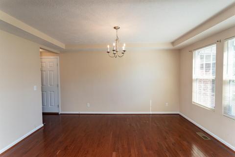 2807 Chopin Dr, Cincinnati, OH 45231 photo 4
