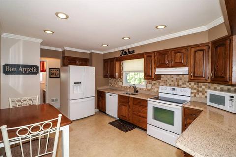 1878 Edgewater Dr, Cincinnati, OH 45240 photo 13