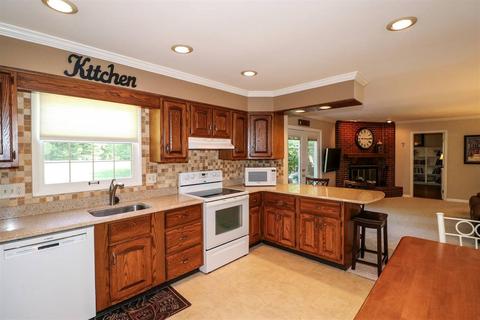 1878 Edgewater Dr, Cincinnati, OH 45240 photo 14