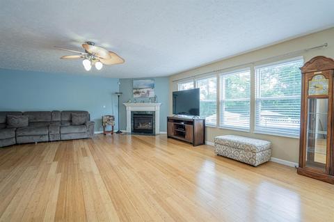 471 Park Pl, Cincinnati, OH 45244 photo 9
