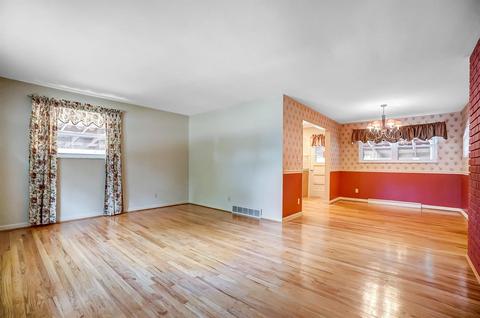 5230 Andy Ct, Cincinnati, OH 45238 photo 4
