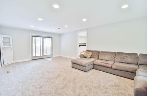 1776 Singleton Dr, Union Twp, OH 45240 photo 4