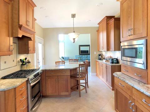 4564 Hampton Pointe Dr, Cincinnati, OH 45248 photo 7