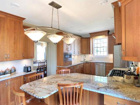 4564 Hampton Pointe Dr, Cincinnati, OH 45248 photo 8