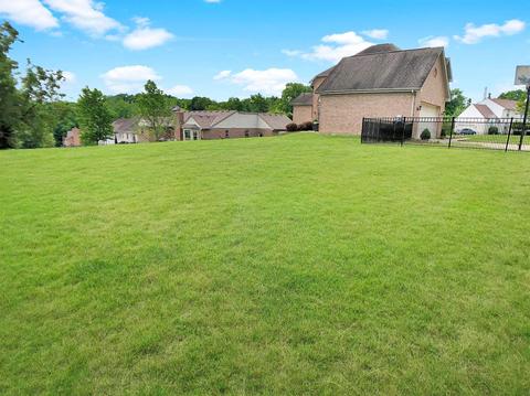 4564 Hampton Pointe Dr, Cincinnati, OH 45248 photo 29