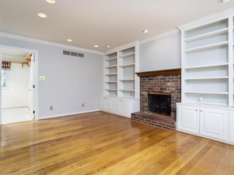 9313 Long Ln, Cincinnati, OH 45231 photo 9