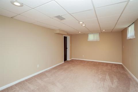1611 Dell Ter, Cincinnati, OH 45230 photo 27