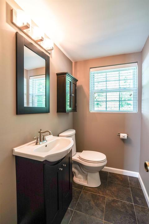 1611 Dell Ter, Cincinnati, OH 45230 photo 9