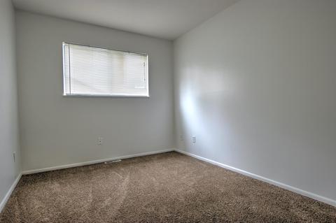 5425 Ehrling Rd, Cincinnati, OH 45227 photo 8