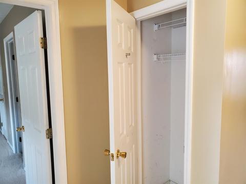 682 Bluebird Ln, Cincinnati, OH 45244 photo 5