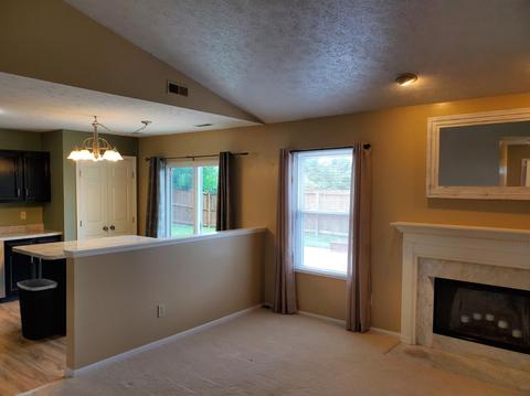 682 Bluebird Ln, Cincinnati, OH 45244 photo 7
