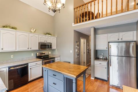 523 Hamblin Dr, Cincinnati, OH 45255 photo 8