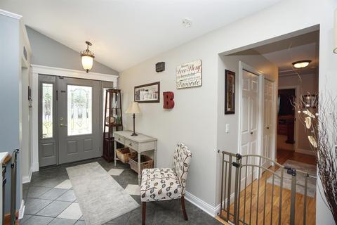 5334 Chatelaine Ct, Cincinnati, OH 45247 photo 4